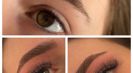 Gorgeous Eyes image 2