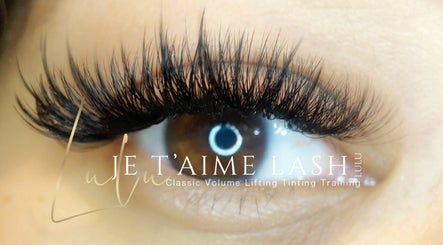 Je t’aime lash image 2
