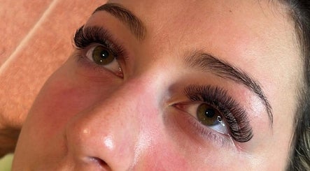 Lashed Up slika 3
