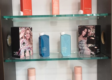 Produits capillaires Kevin Murphy exposés chez Hair Town, Mont-Royal, Québec, CA.