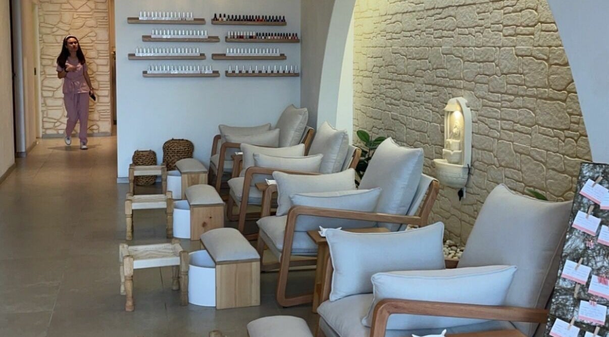 Inviting pedicure chairs at N.Lashes Al Khobar, Al Khobar, Eastern Province, SA. Experience relaxation and luxury.