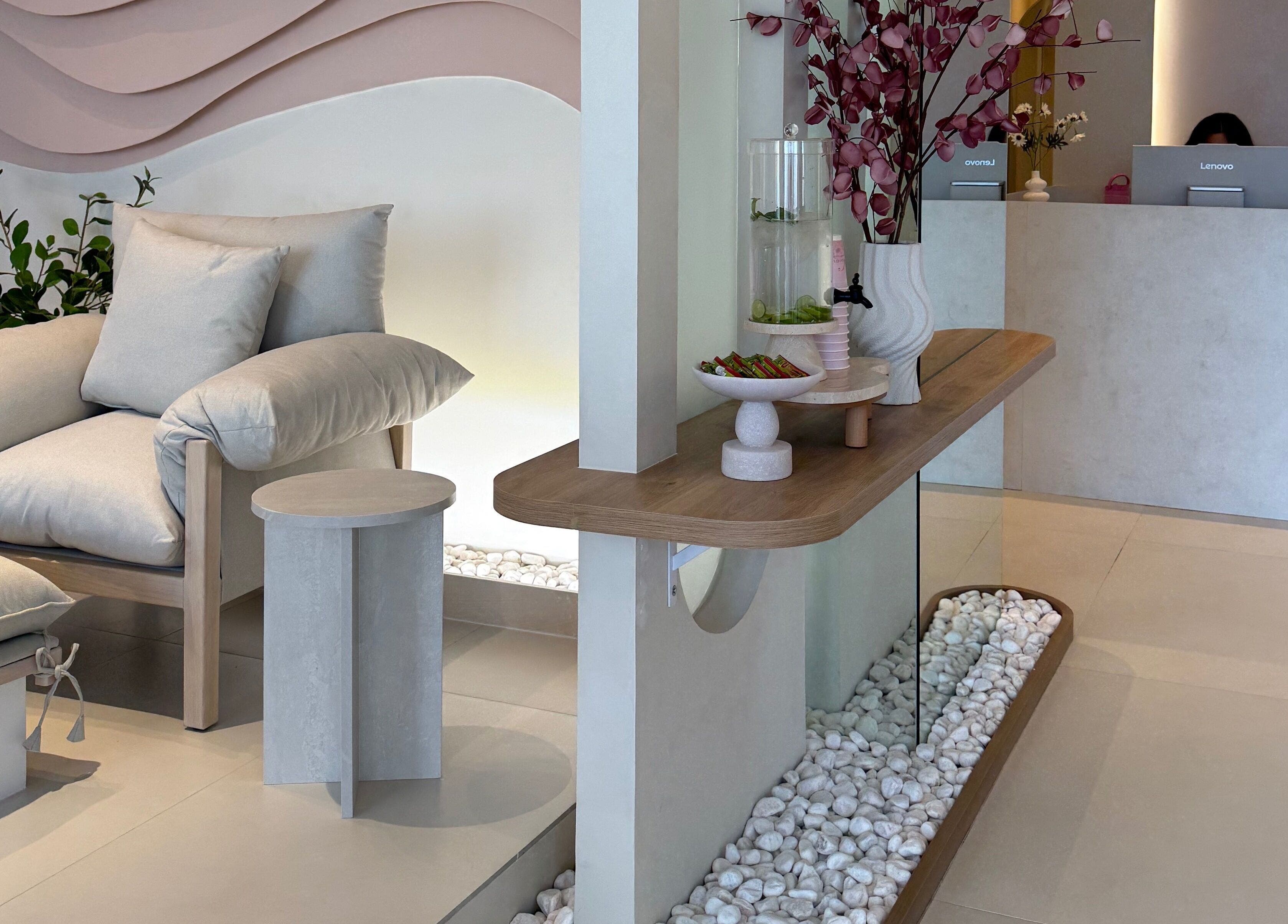 Modern seating area at N.Lashes Riyadh Al-Olaya فرع العليا, Riyadh, Riyadh Province, SA with stylish decor.