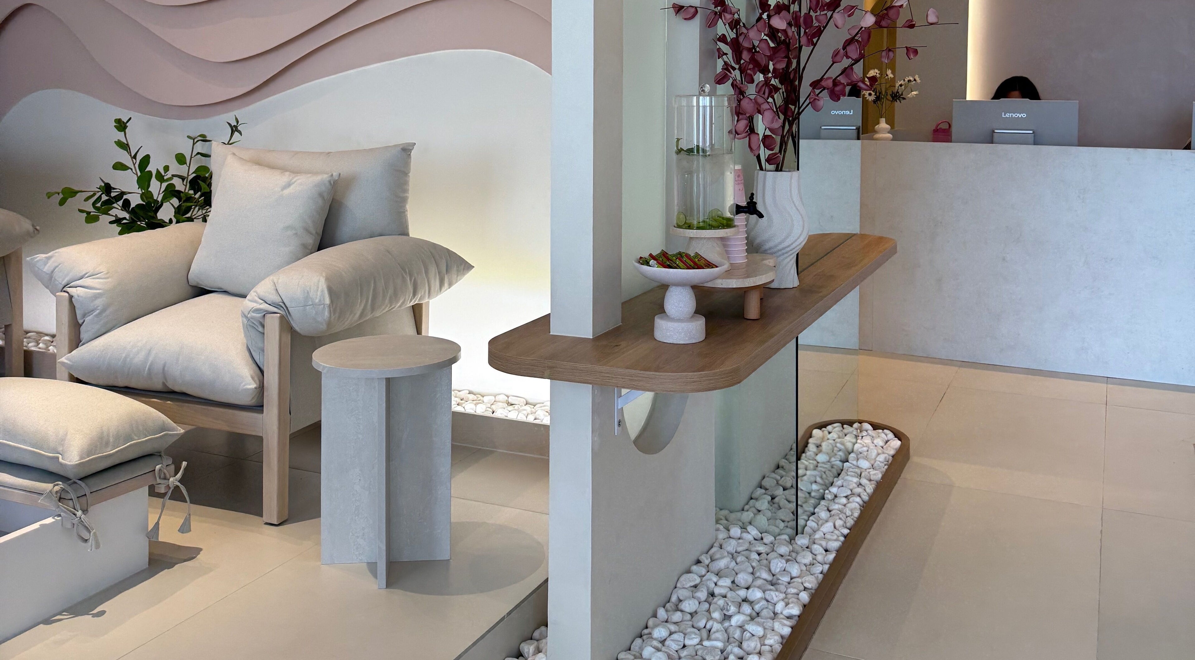 Modern seating area at N.Lashes Riyadh Al-Olaya فرع العليا, Riyadh, Riyadh Province, SA with stylish decor.