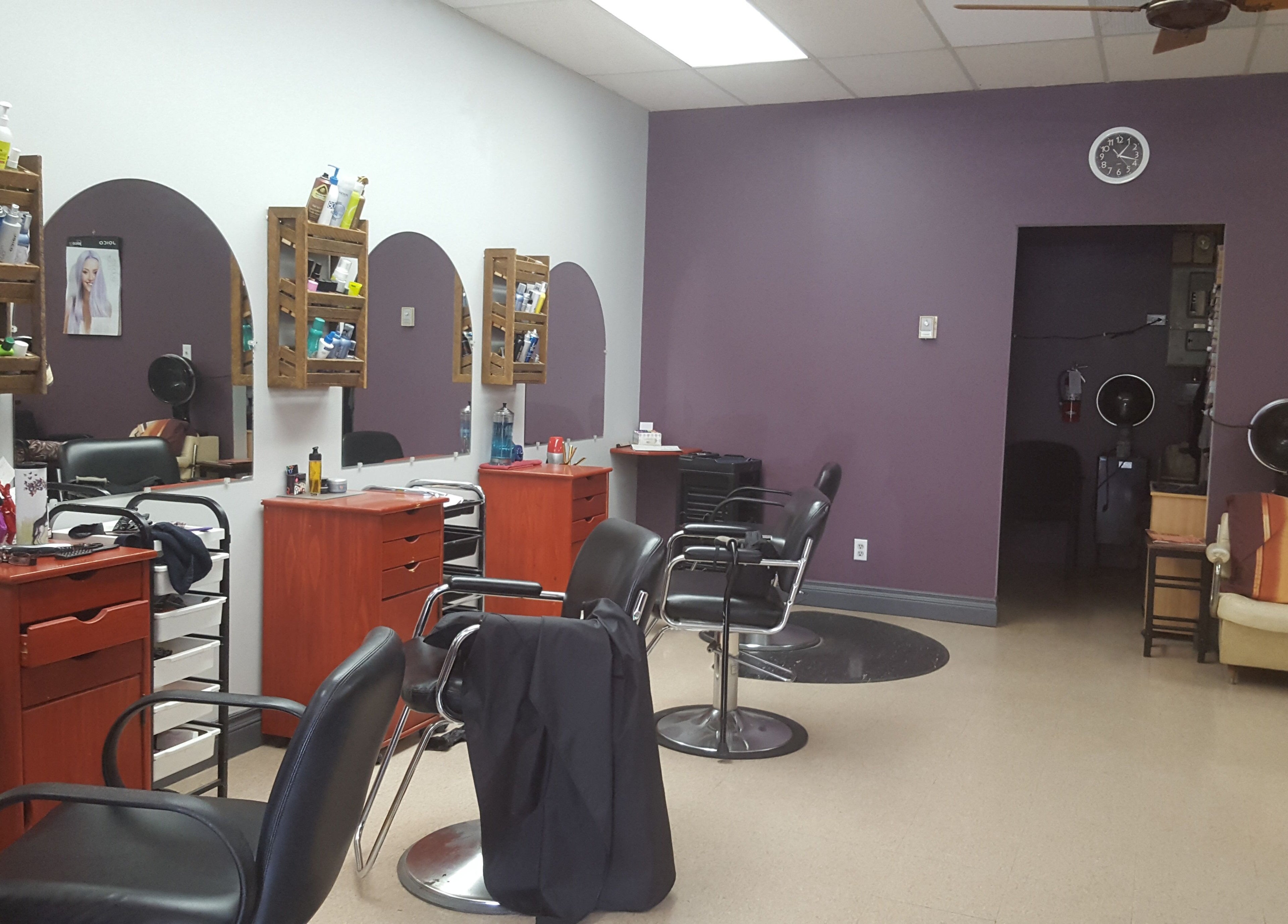 Relaxing salon chairs in Orillia Hair, Orillia, Ontario, CA, with a modern, welcoming design.
