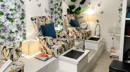 Luxurious spa chairs and floral decor at Fleuri Beauty and Spa, Markham, Ontario, CA, ideal for relaxation.