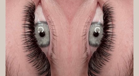 Close-up of eyelash extensions at BLUSH in Sancton, England, GB, showcasing eye beauty transformation.