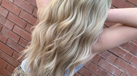 FB Hair image 3