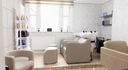 Ashton Poole Hair Studio image 3