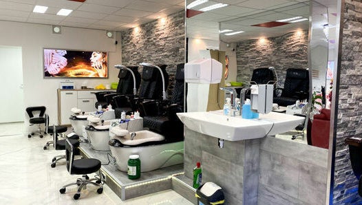 DUVI Nails Salon صورة 1