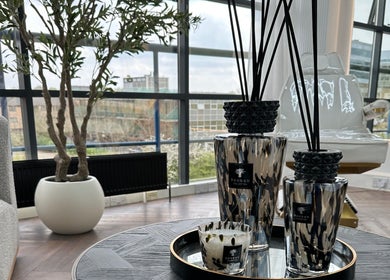 Elegant decor at Georgie’s Aesthetics Milton Keynes, featuring exquisite vases and serene ambiance in Milton Keynes, England, GB.