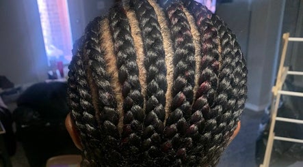 Nia Soule Salon Ouchless Hair Braiding, Arlington - 7821 Kettle Creek Drive  - Arlington