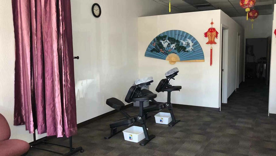 Asian Massage Therapy, bild 1
