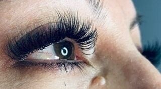 Live Lash Love