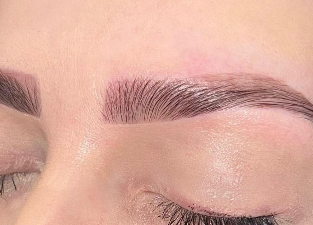 Beautifully shaped eyebrows at The Bella Lounge, Plymouth, England, GB. Discover expert brow care.