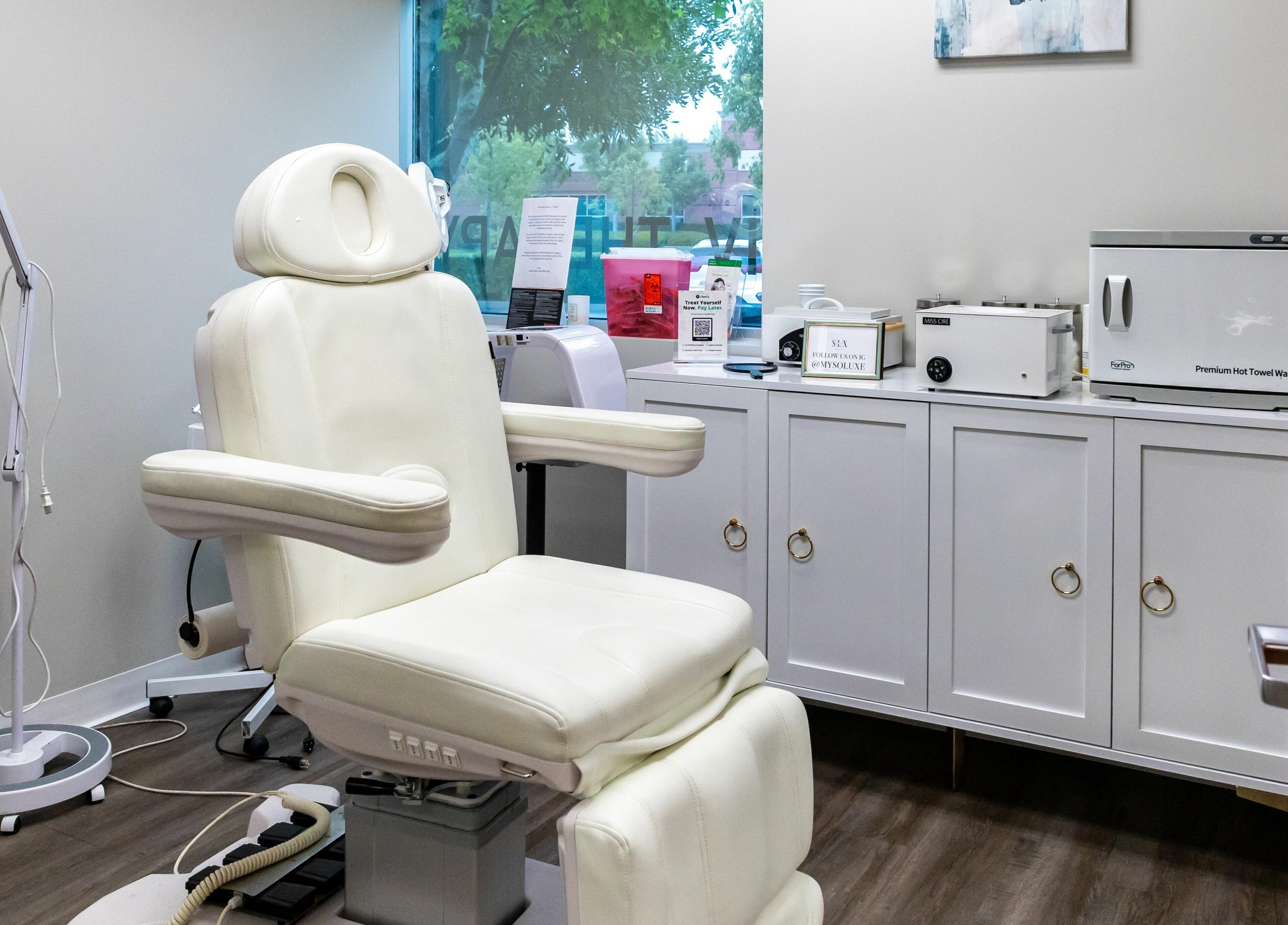 Luxurious treatment chair at So Luxe Med Spa, Rancho Cucamonga, California, US, offering comfort and relaxation.