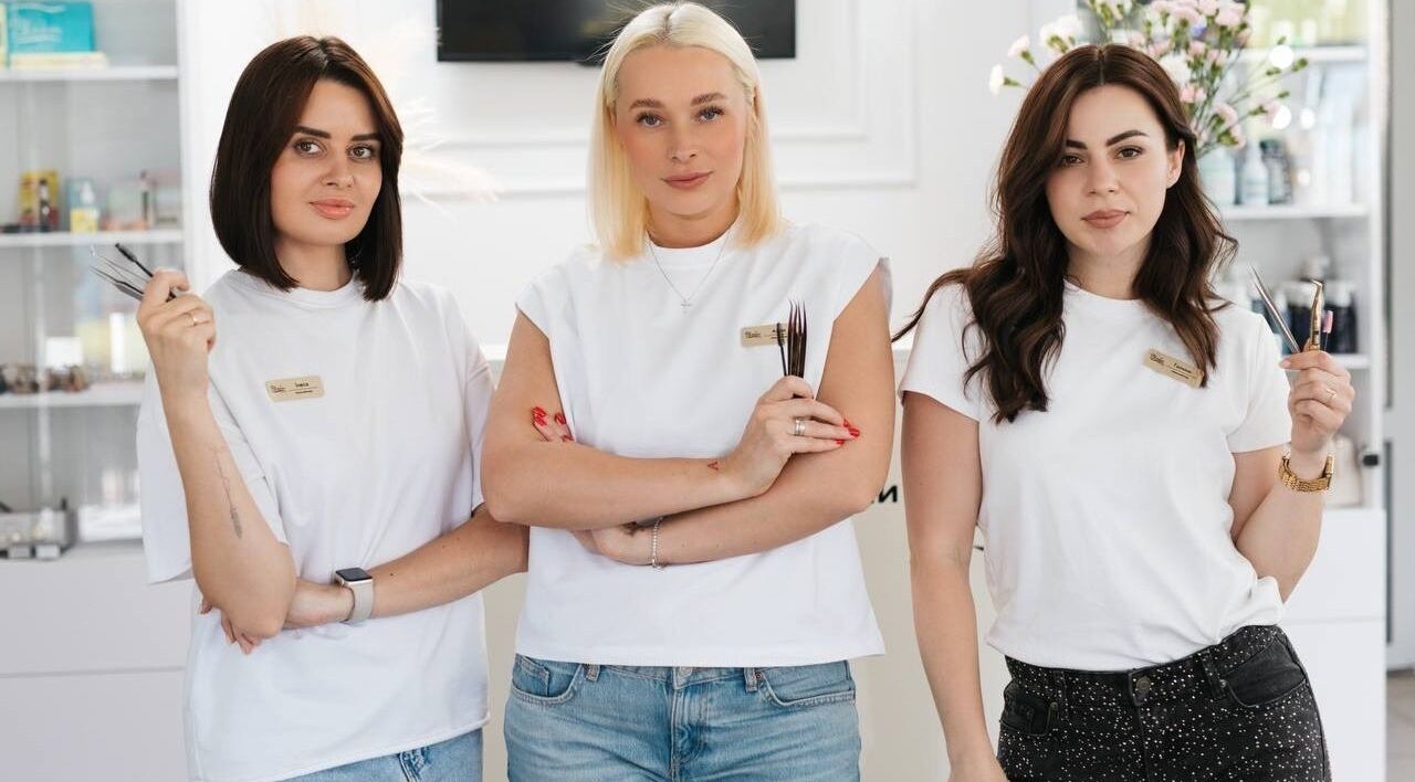 Команда професіоналів салону BloomBar, ТЕРНОПІЛЬ, готова забезпечити першокласний догляд.