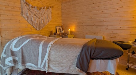 Massage Therapy with Lesley Newtownmountkennedy