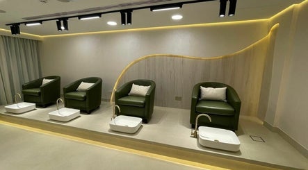 Sana Beauty Salon image 2