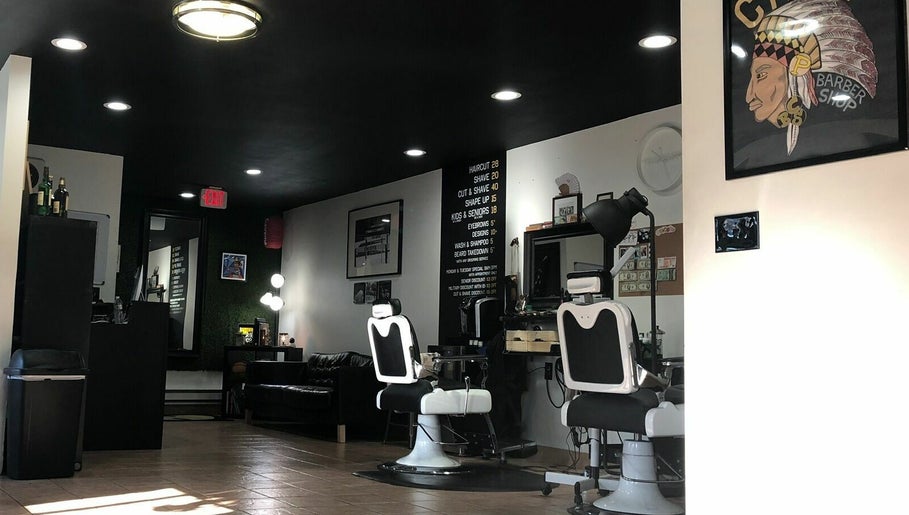 Chief Barber Shop, bild 1