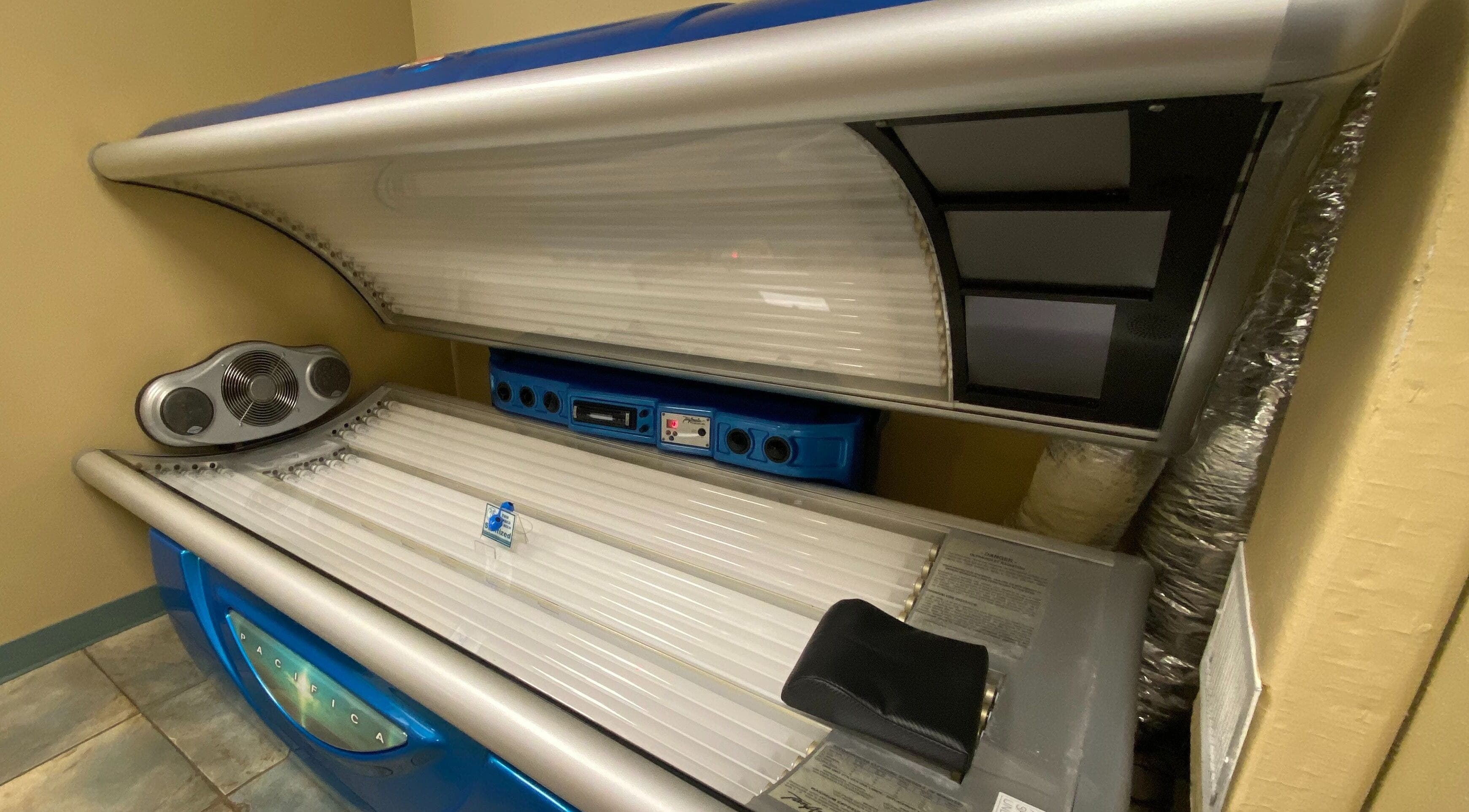 Luxurious tanning bed at Solar Image, Lufkin, Texas, US offers premium tanning experience.