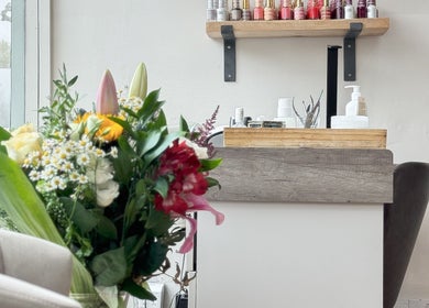 Chic beauty station with flowers at Image London - Tooting Moyser Road, London, England, GB.