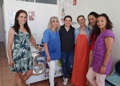 Equipe da Cor Purpura - Ovar reunida em São João de Ovar, Aveiro, PT, com sorriso acolhedor.