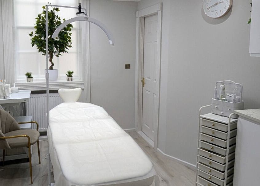 A tranquil treatment room at Oxygen Beauty London, London, England, GB, featuring a bright, minimalist design.