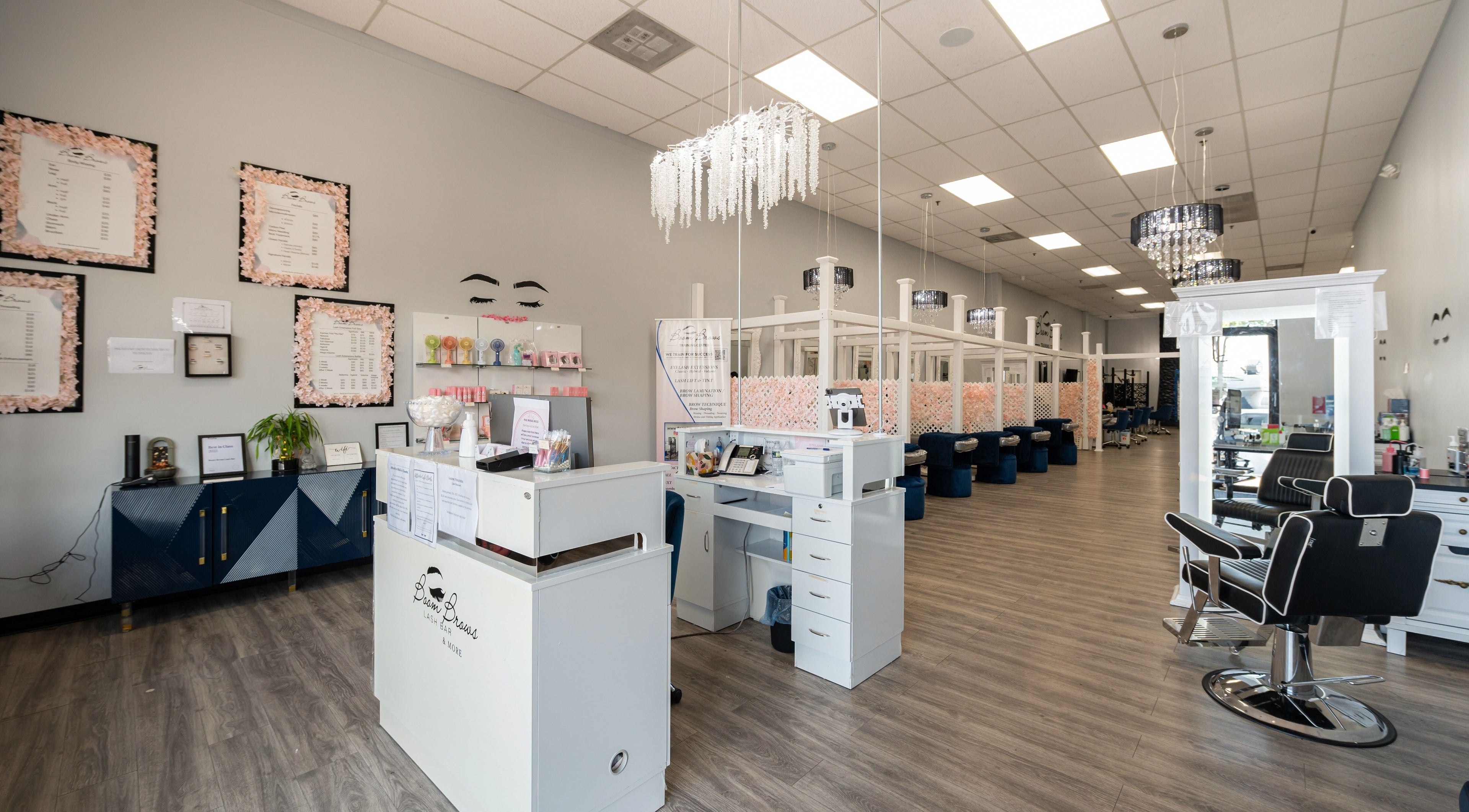 Boom Brows Lash Bar and More in Farmingdale, New York, US. Modern salon interior showcasing stylish decor and lash stations.