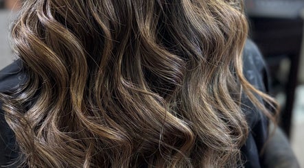 L & M Hair image 3