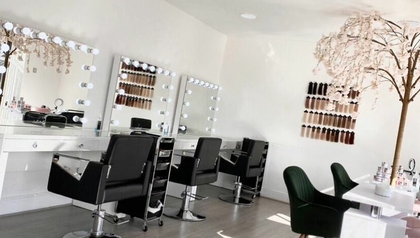 The Blow Bar image 1