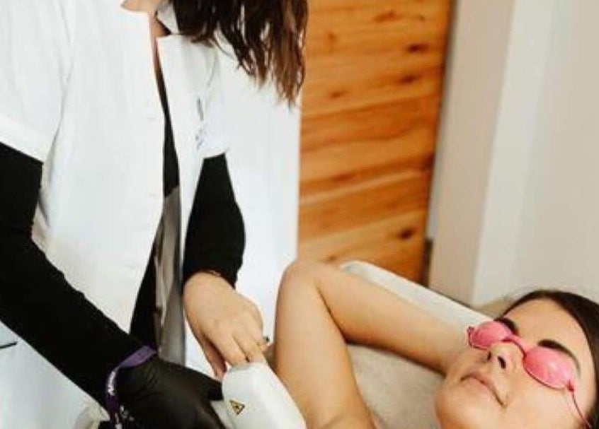 A relaxing laser treatment at Simply BeYoutiful in Cape Town, Western Cape, ZA, enhancing skin wellness.