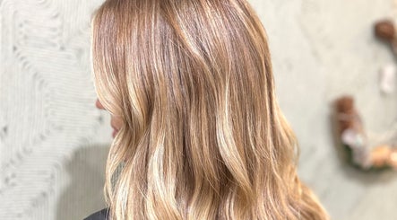 Stephs House Of Hair image 3