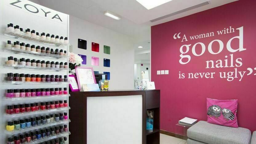 Best salons for acrylic nails in Jumeirah Islands, Dubai | Fresha