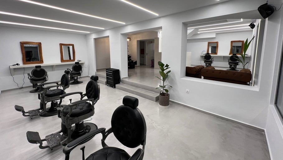 Diamantopoulos Barbershop- Ilion, bild 1