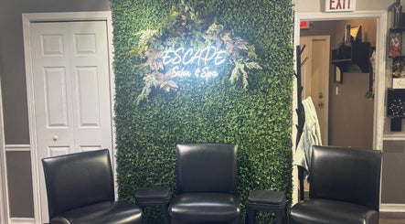 Gambar Escape Salon and Spa 3