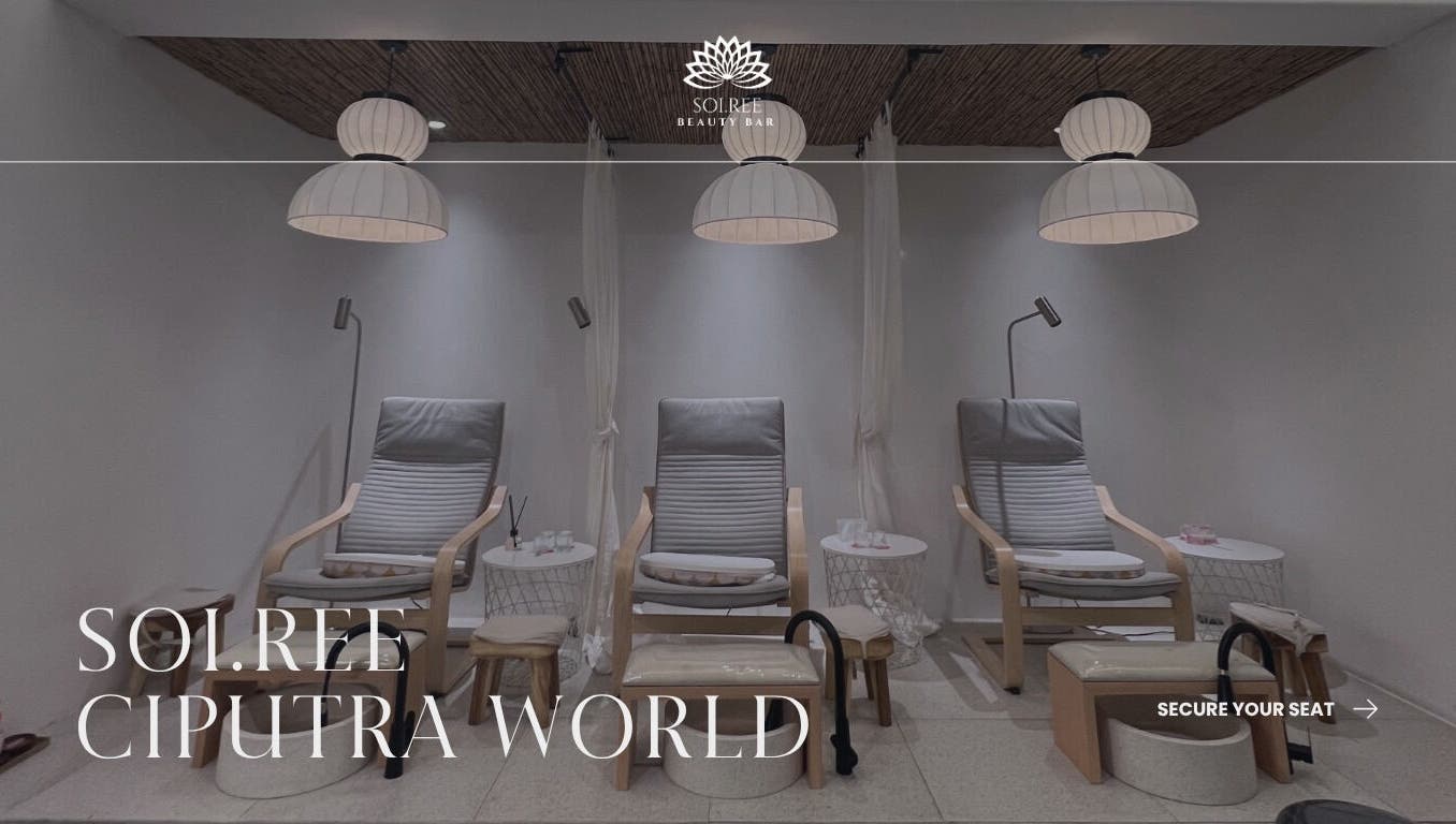 Elegant pedicure chairs at SoiRee Ciputra World, Jawa Timur, Jawa Timur, ID, exude tranquil luxury.