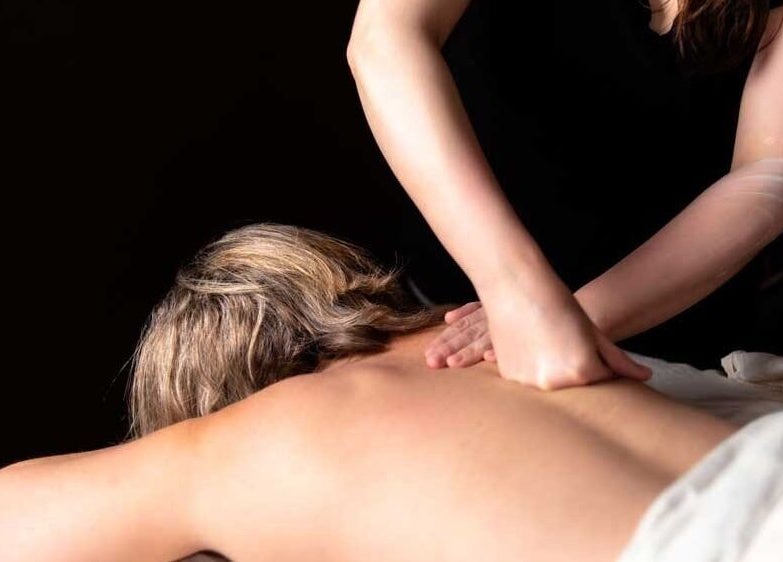 Relaxing massage at Harmony Massage Bothell in Bothell, Washington, US. Experience tranquility and wellness.