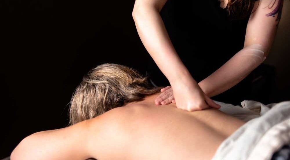 Relaxing massage at Harmony Massage Bothell in Bothell, Washington, US. Experience tranquility and wellness.