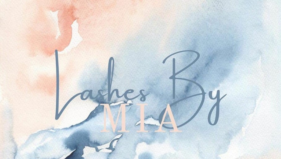 Lashes_by.mia image 1