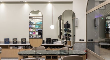 Ξανθή Hair Gallery @ Athens Metro Mall imej 2