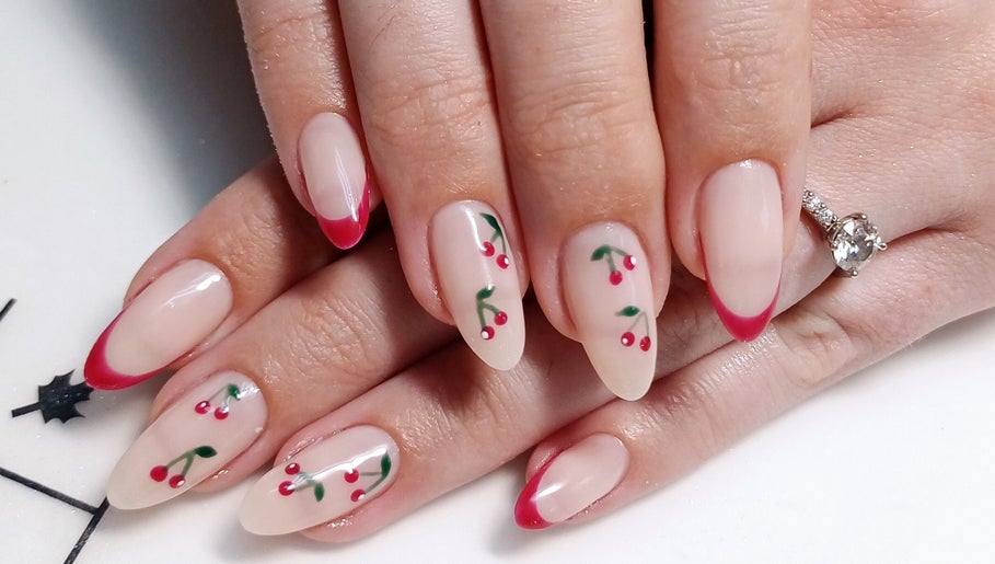 Nails by Nadia изображение 1