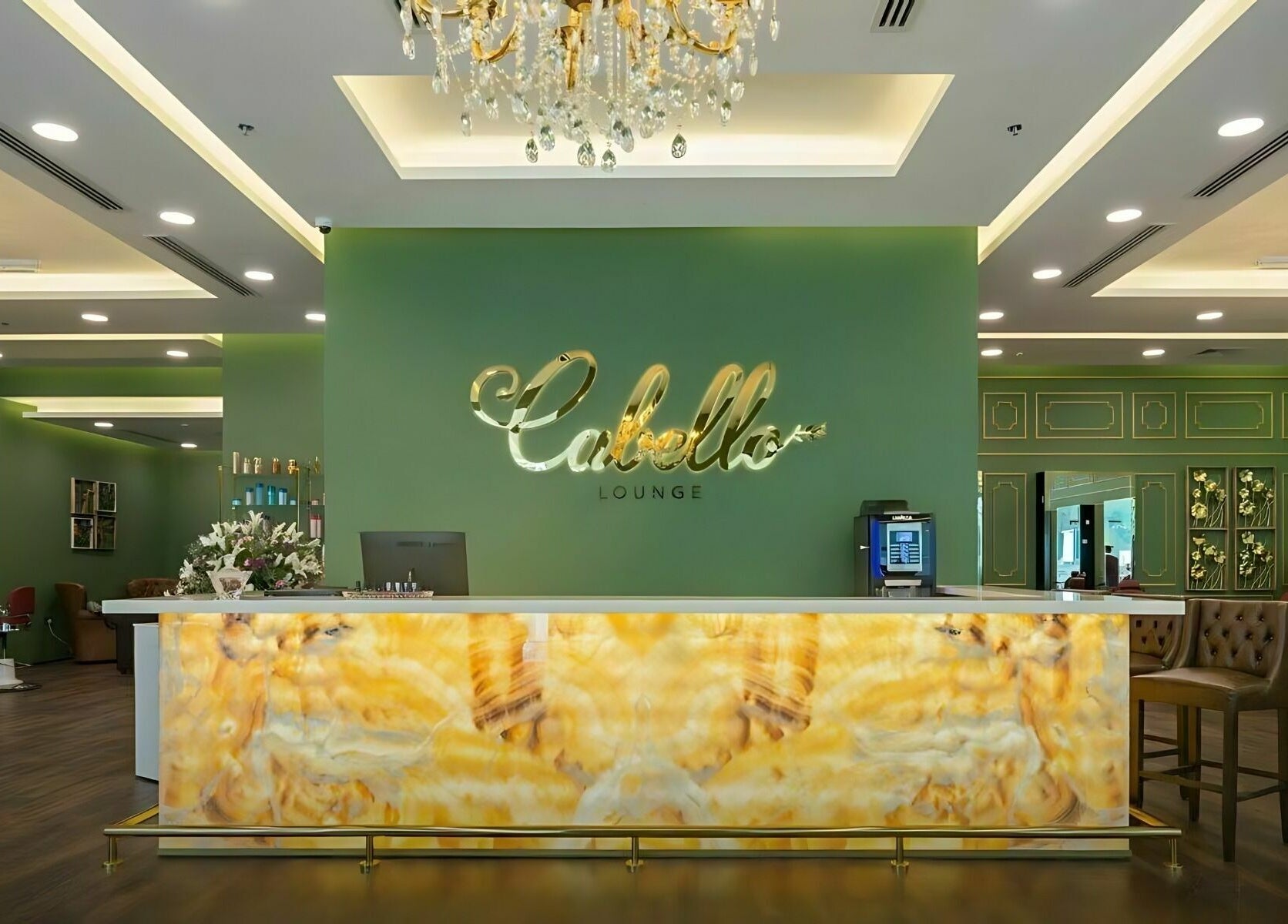 Luxurious interior of Cabello Lounge - Jumeirah Park, Dubai, Dubai, AE with opulent chandeliers and stylish decor.