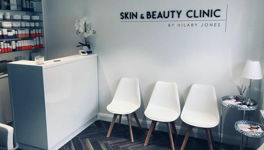 Skin and Beauty Clinic by Hilary Jones 1paveikslėlis