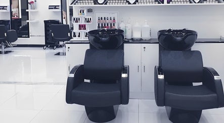 Ombre Salon FZE obrázek 2