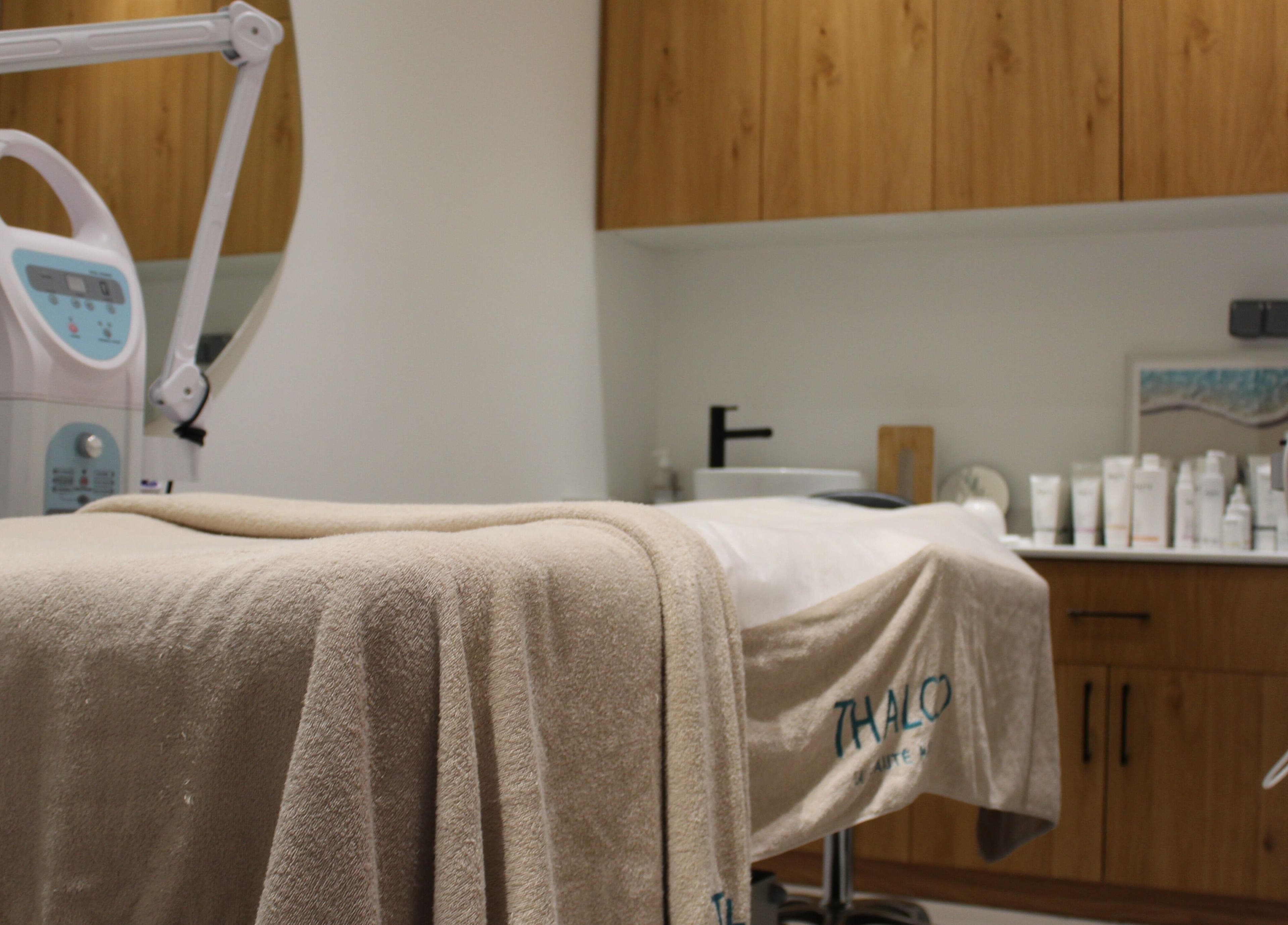 Relaxing treatment room at The H Ladies Beauty Salon - L.L.C - O.P.C, Abu Dhabi, Abu Dhabi, AE, showcasing modern equipment and decor.