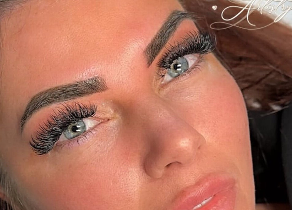 Close-up of lush eyelash extensions at Diamond Artistry, Halfway, England, GB.
