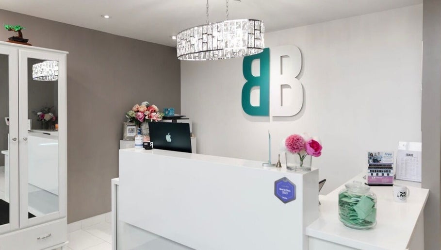 BBare Beauty Bar, bilde 1