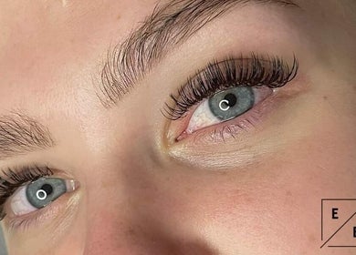 Close-up of elegant eyelashes at Enchanted Belle, Boksburg, Gauteng, ZA highlighting professional styling.