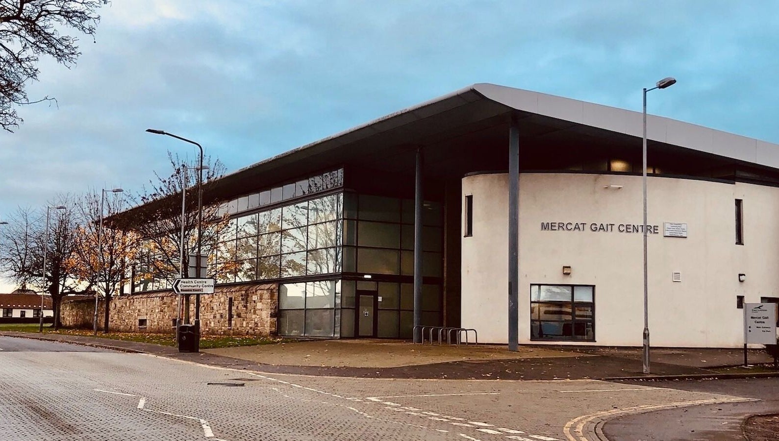 Exterior view of Fois - Mercat Gait Centre in Prestonpans, Scotland, GB, showcasing modern architecture.