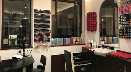 Forever Us Hair and Nail Salon – kuva 2